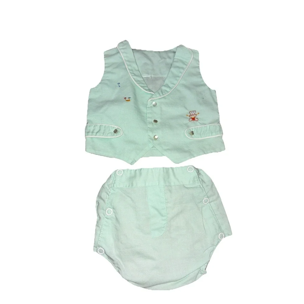 Vtg 1970s Baby Boy 2 Piece Vest and Diaper Cover Set Pastel Sage Green‎ Bear